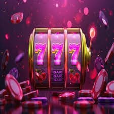 Người dùng Việt Nam xem quyền lợi VIP trên điện thoại